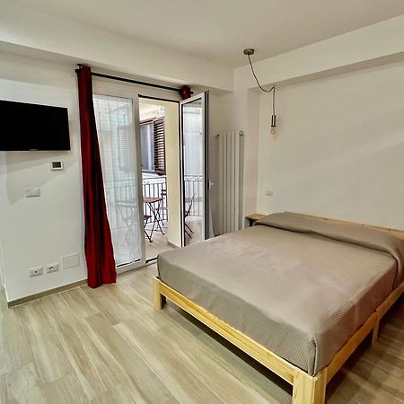 Porta D Ossuna Comfort Apartments Palermo Eksteriør billede