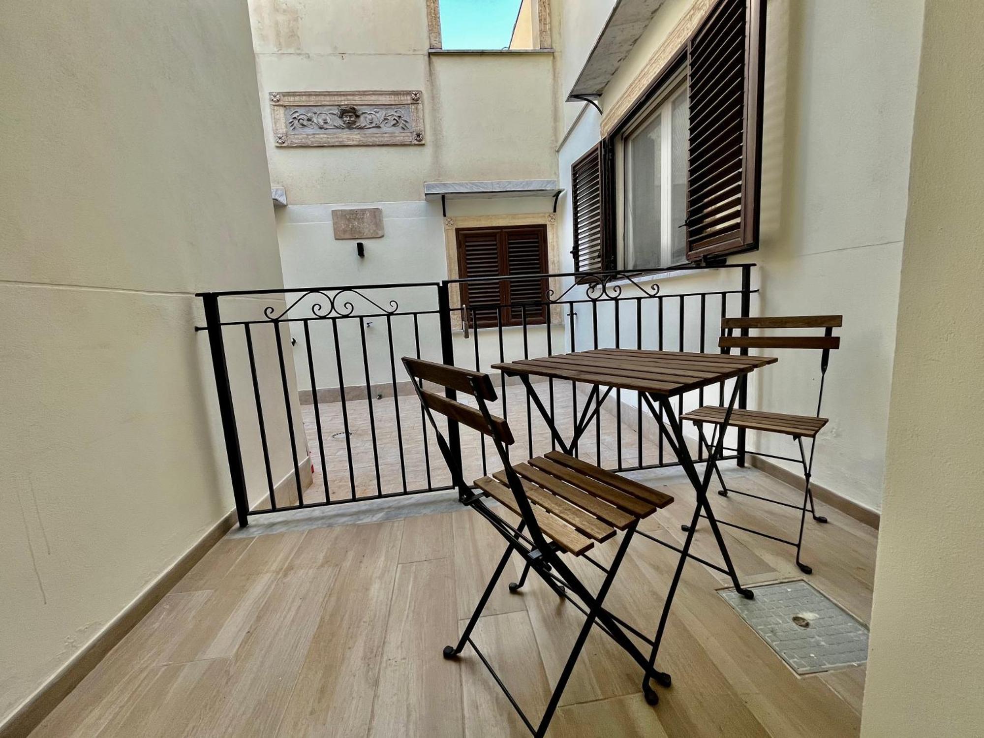 Porta D Ossuna Comfort Apartments Palermo Eksteriør billede