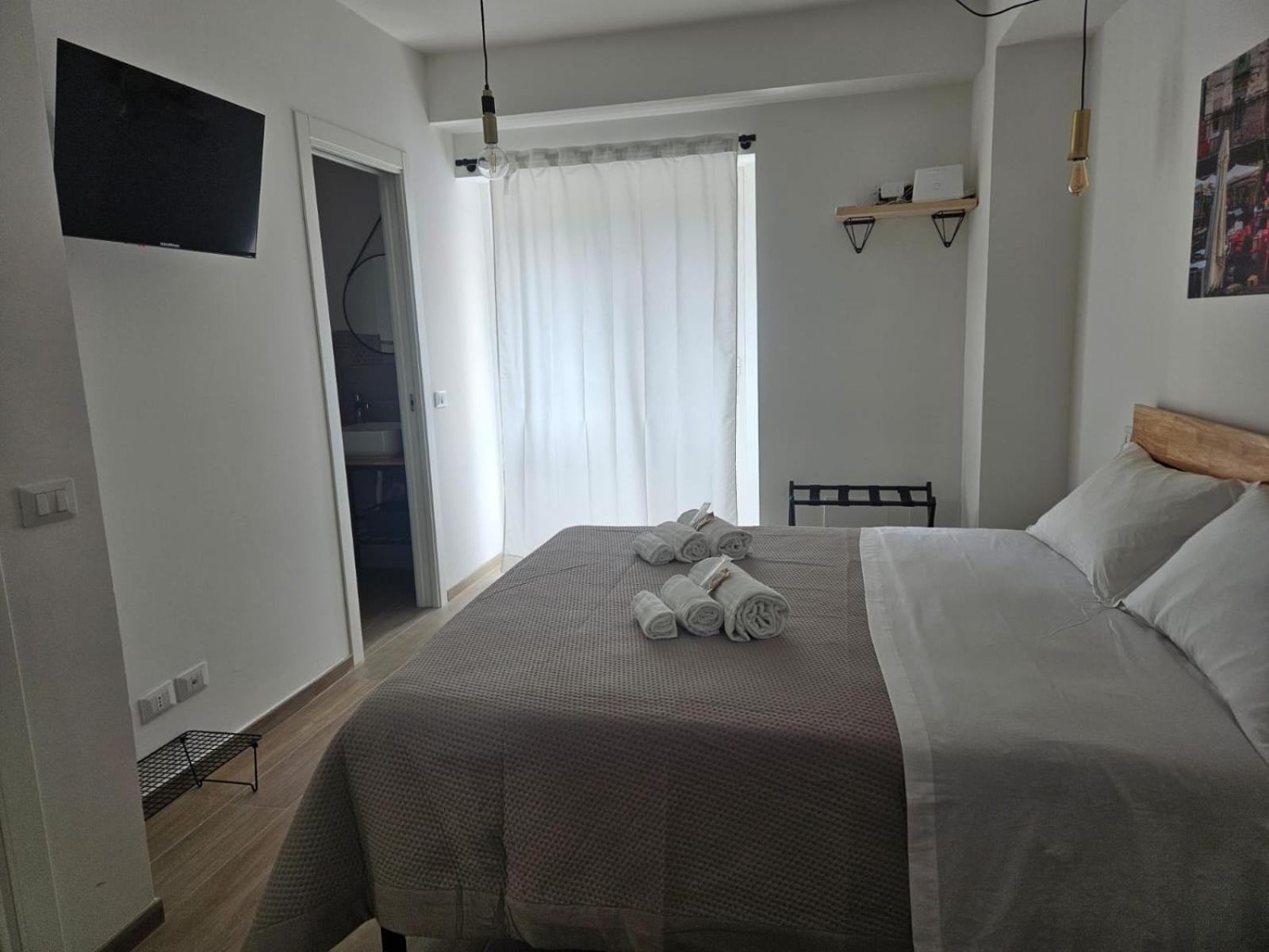 Porta D Ossuna Comfort Apartments Palermo Eksteriør billede