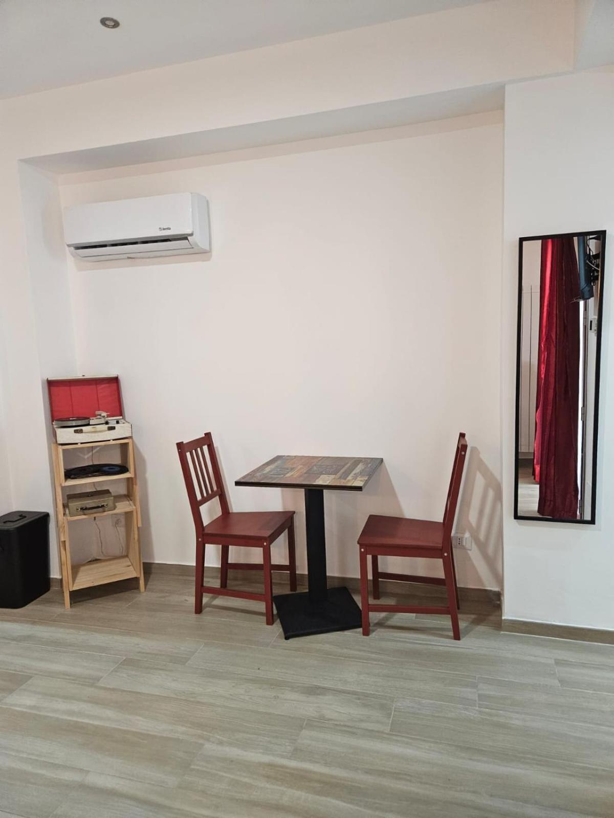 Porta D Ossuna Comfort Apartments Palermo Eksteriør billede